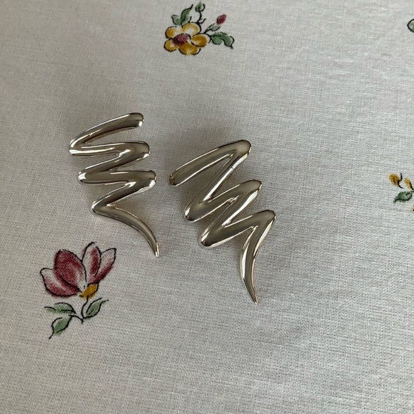 Bold Silver Wave ZigZag Earrings 80’s Pop Art - Picture 8 of 8